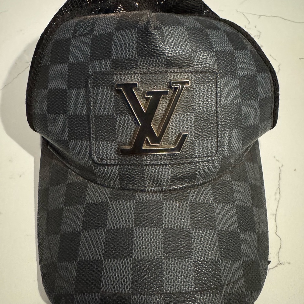 Louis Vuitton Black and Gray Damier Baseball Hat